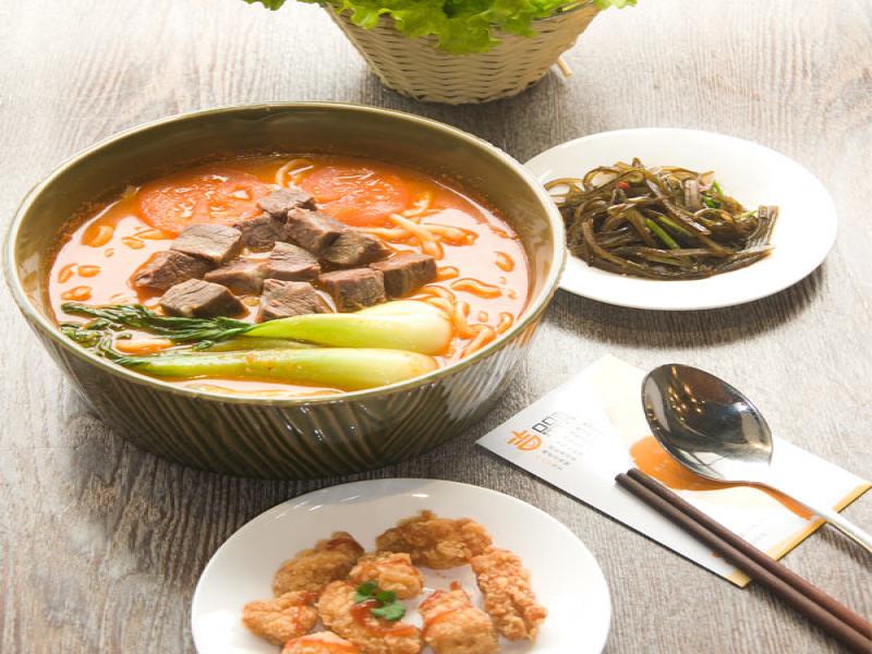 口口吉快時(shí)尚簡(jiǎn)餐