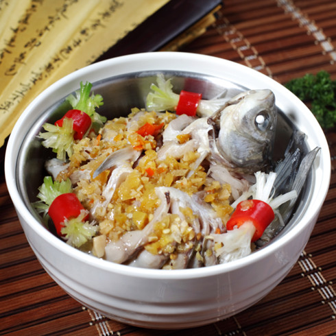 剁椒蒸魚(yú)