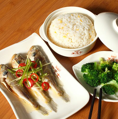 王老七蒸式營(yíng)養(yǎng)管家-清蒸小黃魚(yú)